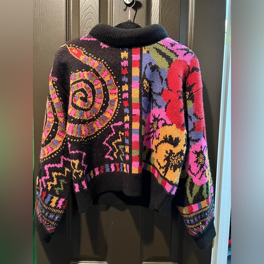 Farm Rio XS Cropped sweater